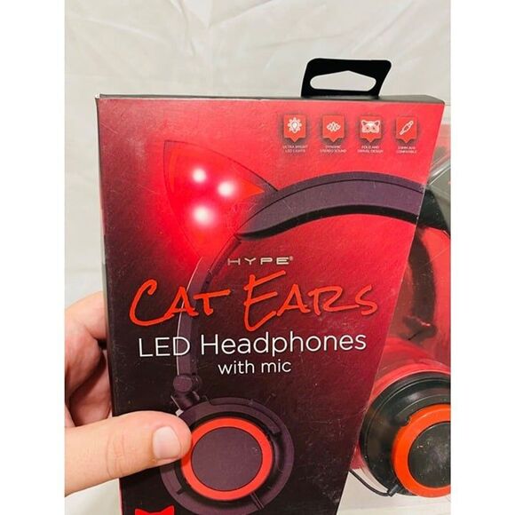 Hype Cat Ear LED Headphones with Built In Microphone Over Ear Headphones - Picture 3 of 12